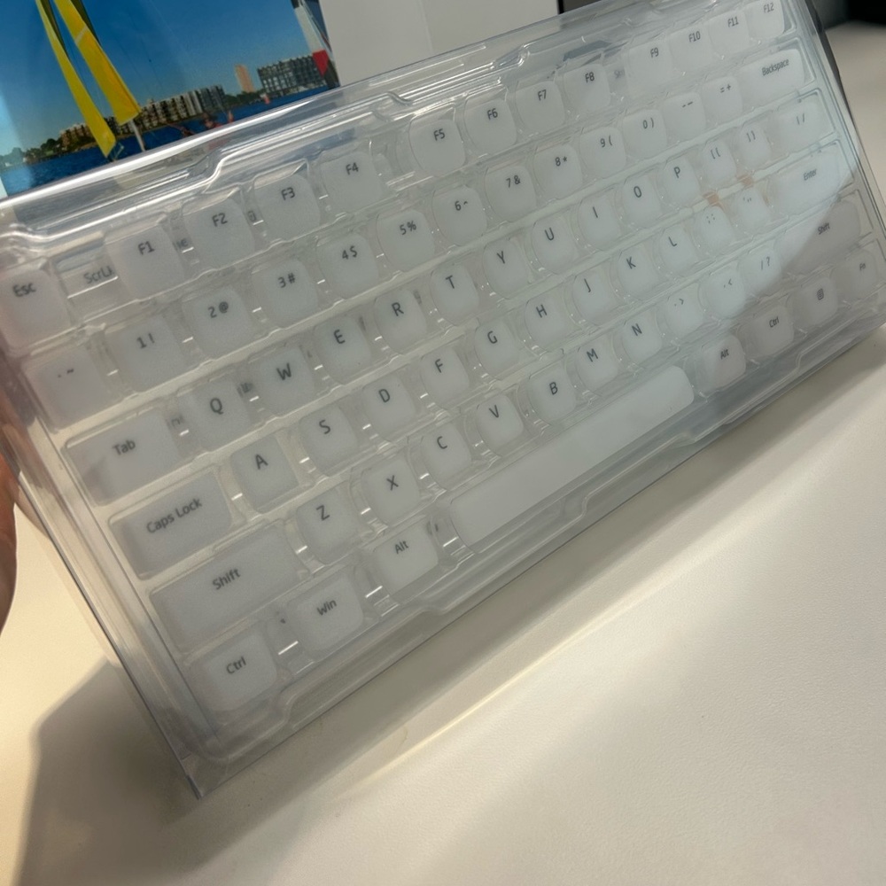 Sleek White Jelly Soft Keycaps
